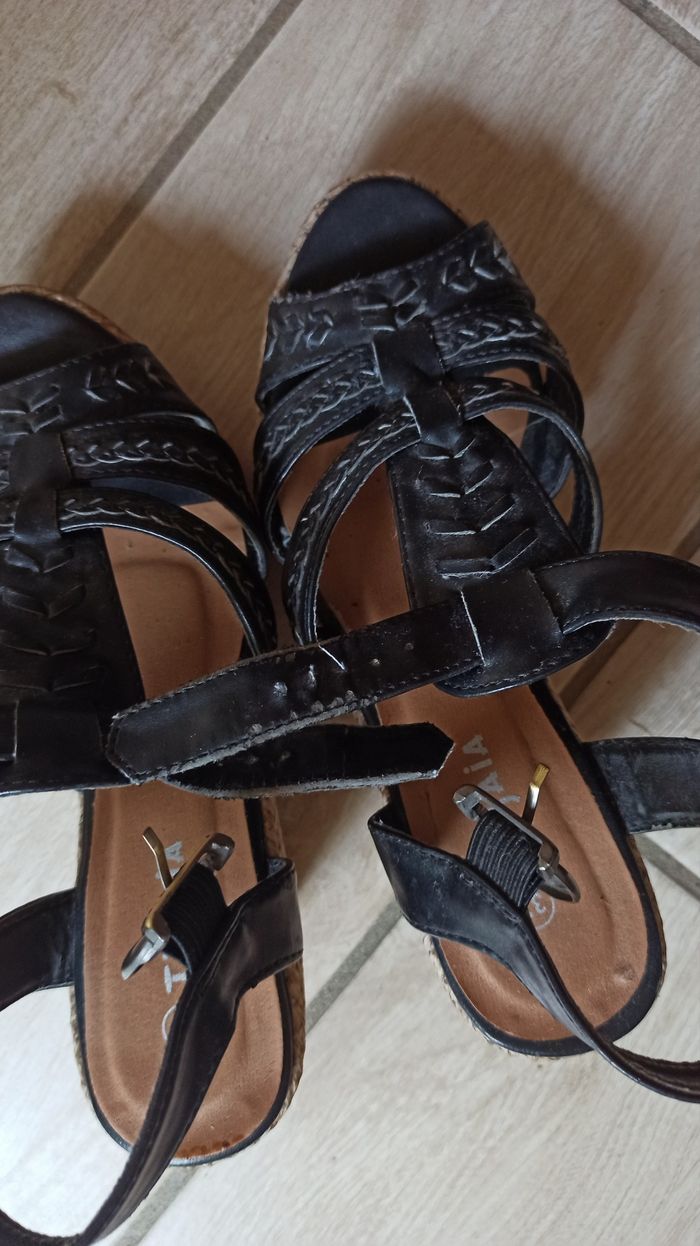 Chaussures sandales compensées noires taille 37 - photo numéro 3