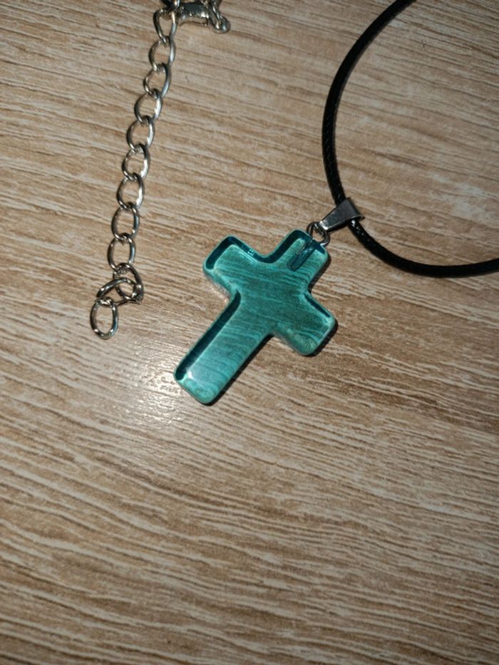 Collier + pendentif croix de Jésus - photo numéro 5