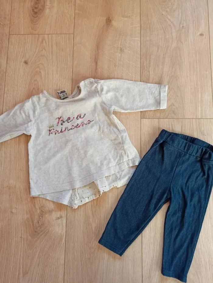 Ensemble leggings et t-shirt manches longues