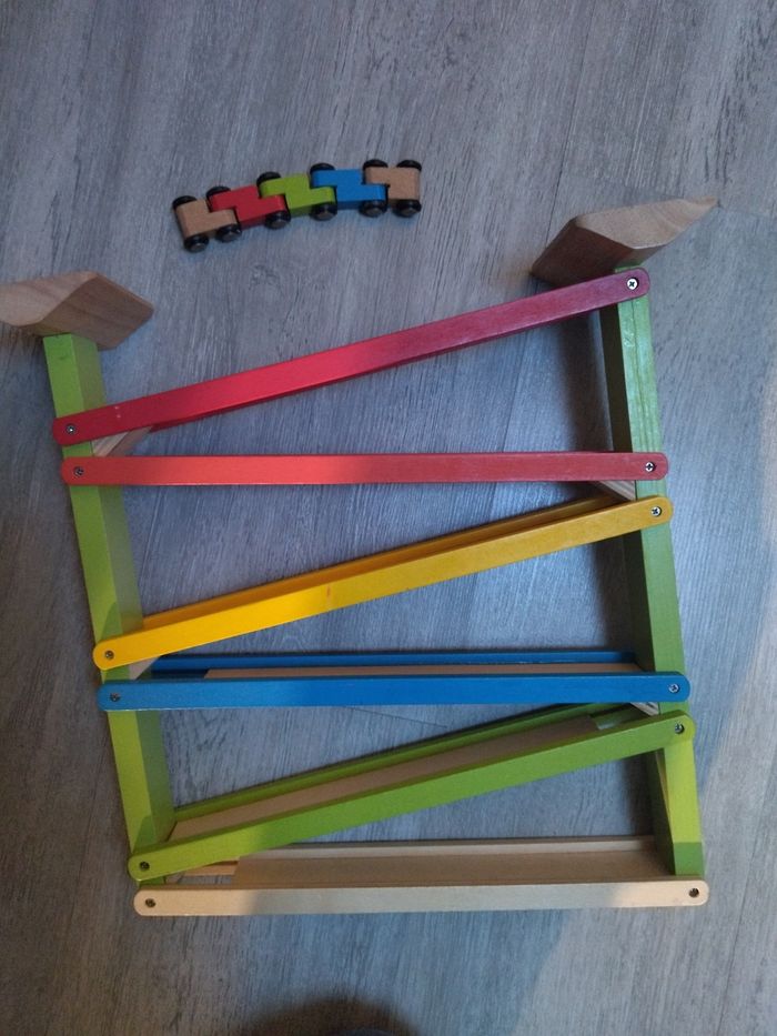 Jeu en bois voitures it's imagical - photo numéro 3