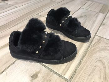 Chaussure fourrure noir 37