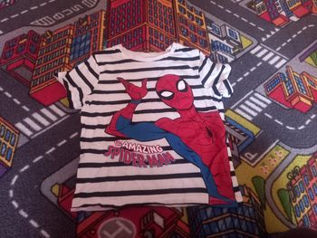 T-shirt spiderman 