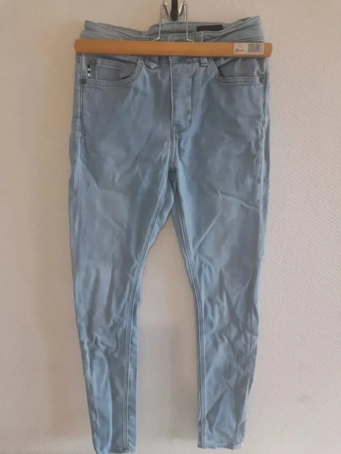 Lot jean skinny taille 34 gilet zippée capuche taille S pull capuche taille S ado - photo numéro 2