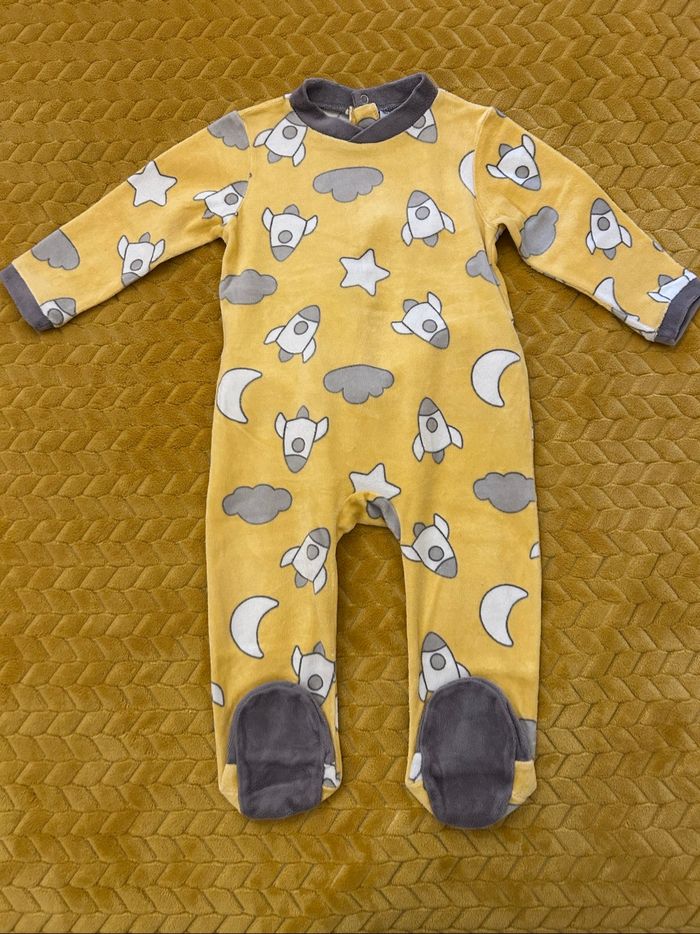 Lot de 2 pyjamas bébé garçon 18 mois - photo numéro 2