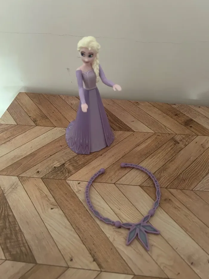 Lot de jouet reine des neiges et Barbie - photo numéro 12