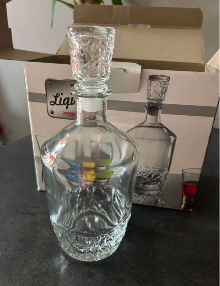 Verres à liqueur avec bouteille - photo numéro 2