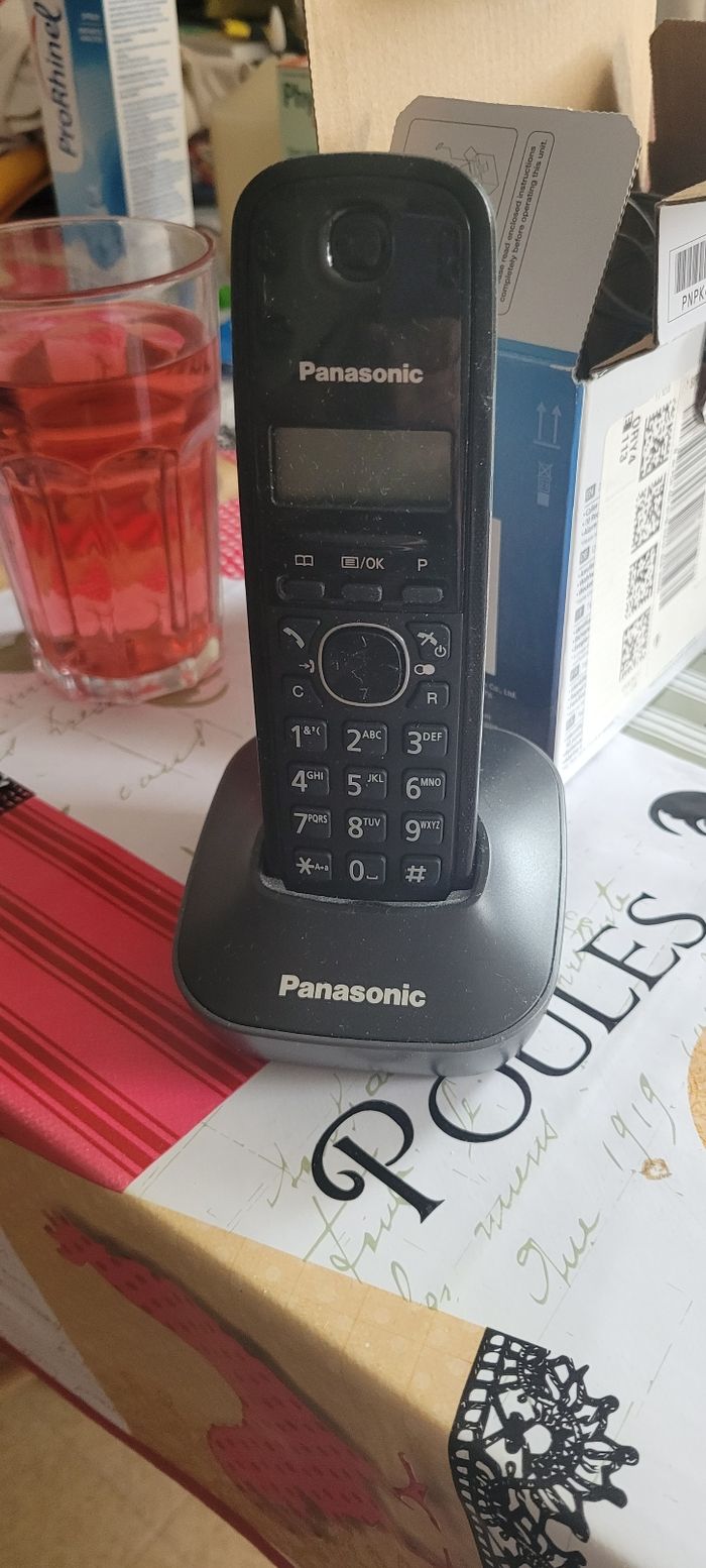 Téléphone - photo numéro 2