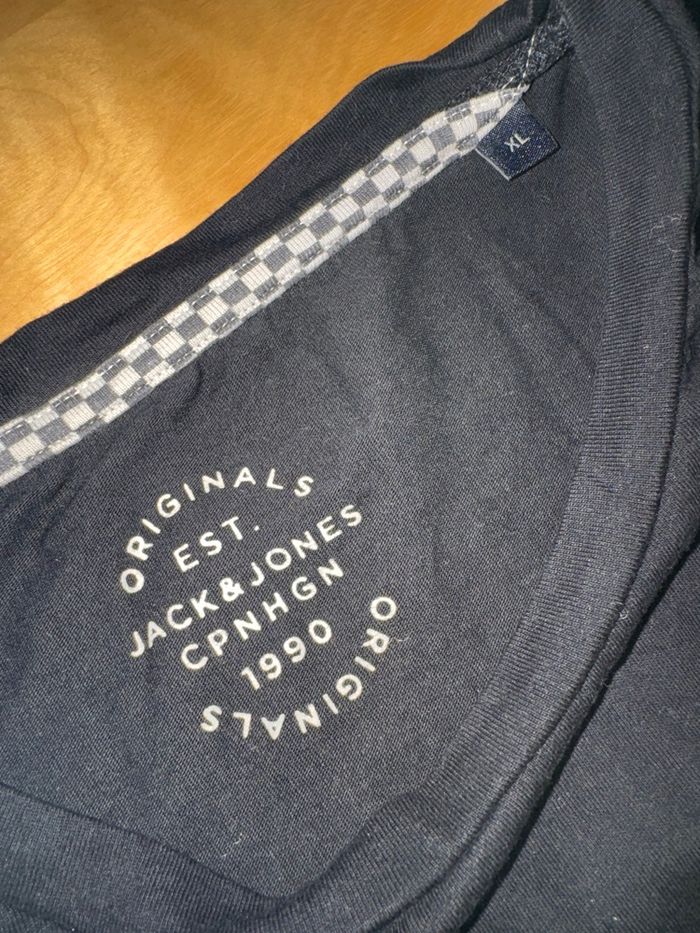 TEE shirt - photo numéro 2