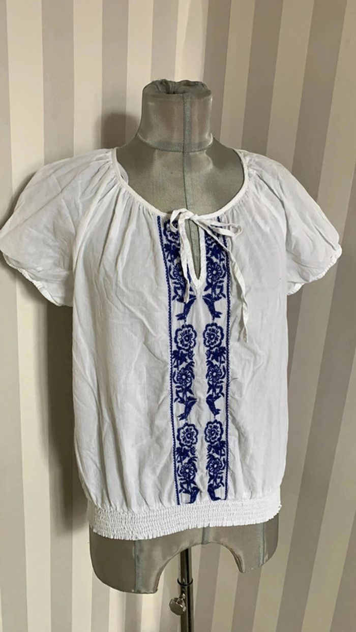 Blouse brodée atmosphère T:40/42 neuf
