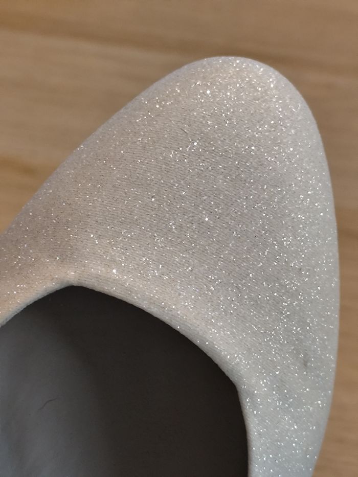 Escarpins à talons blanches à paillettes argentées - photo numéro 6