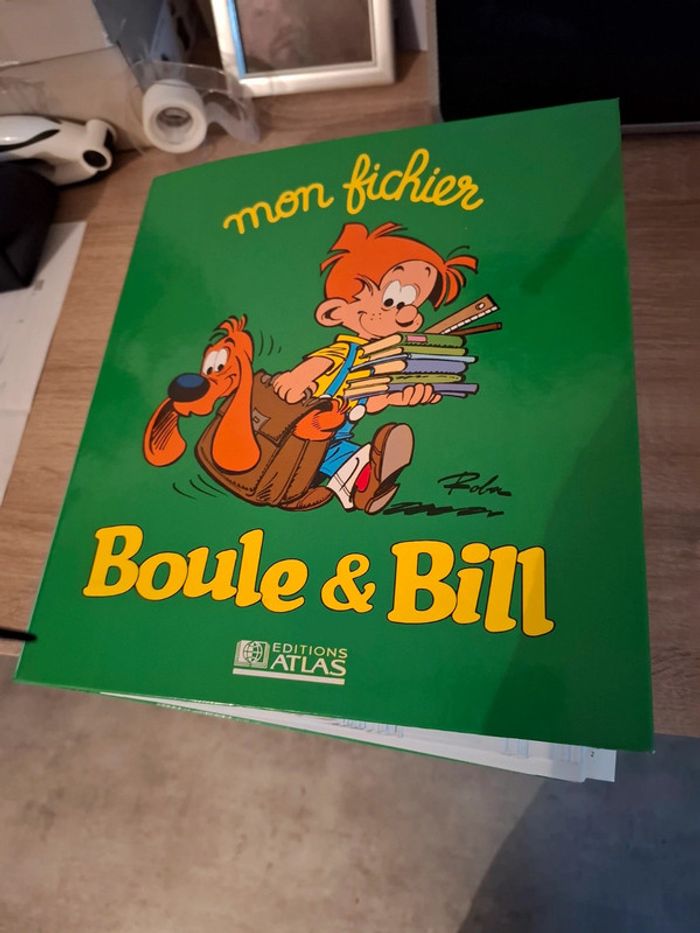 Magnifique classeur fiche Boule et Bill