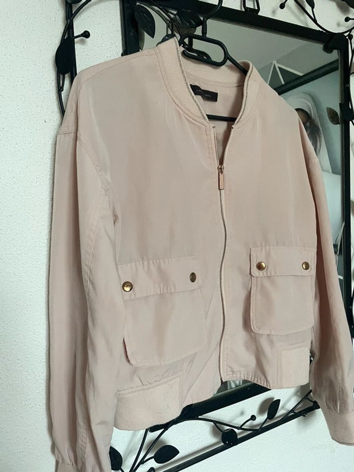 Bombers rose
