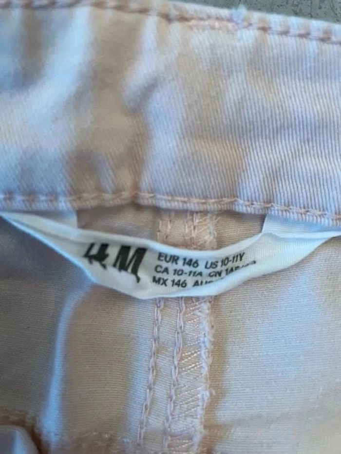 Short rose pale H&M 10-11 ans - photo numéro 3