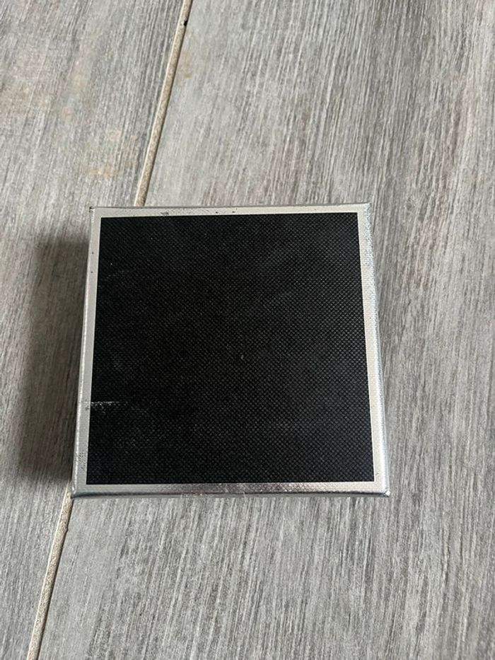 Collier pendentif chat noir - photo numéro 2