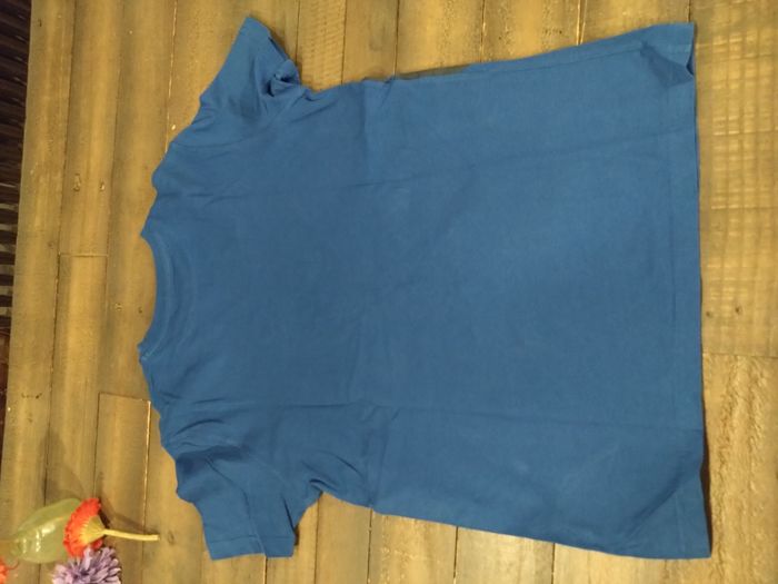 T-shirt Puma bleu foncé garçon 13/14 ans – Manches courtes coton – Très bon état - photo numéro 3