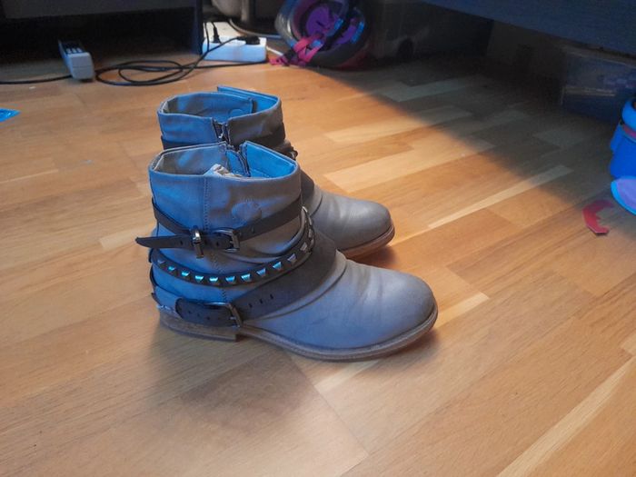 Bottines fourees.