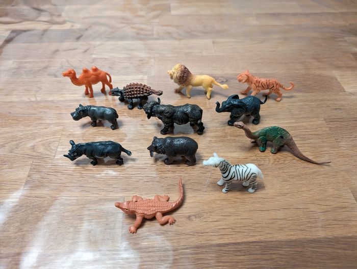 Lot de 12 animaux - photo numéro 5