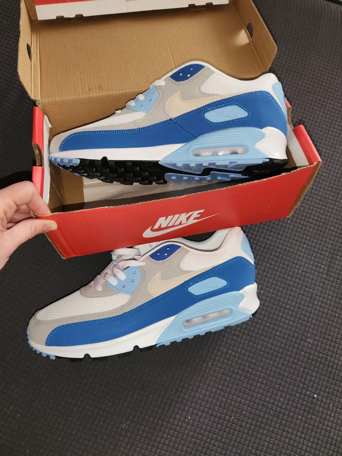 Bascket nike air max90 neuf