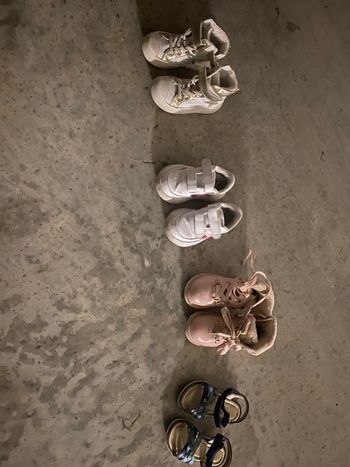 Lot de 4 paires de chaussures 