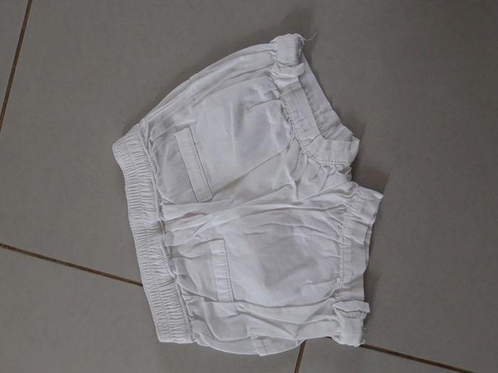 Short 3/6 mois - photo numéro 2