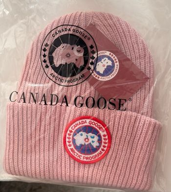 Bonnet Canada Goose