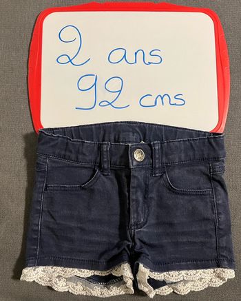 Short 2 ans