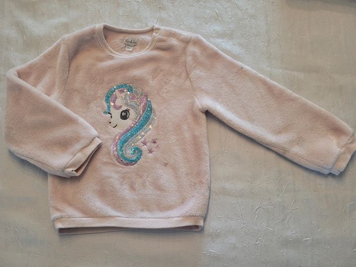 Pull fille