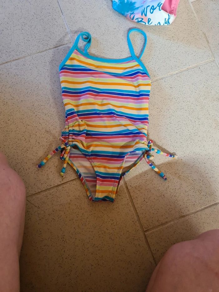 Maillot de bain 1 pièce 2/3 ans