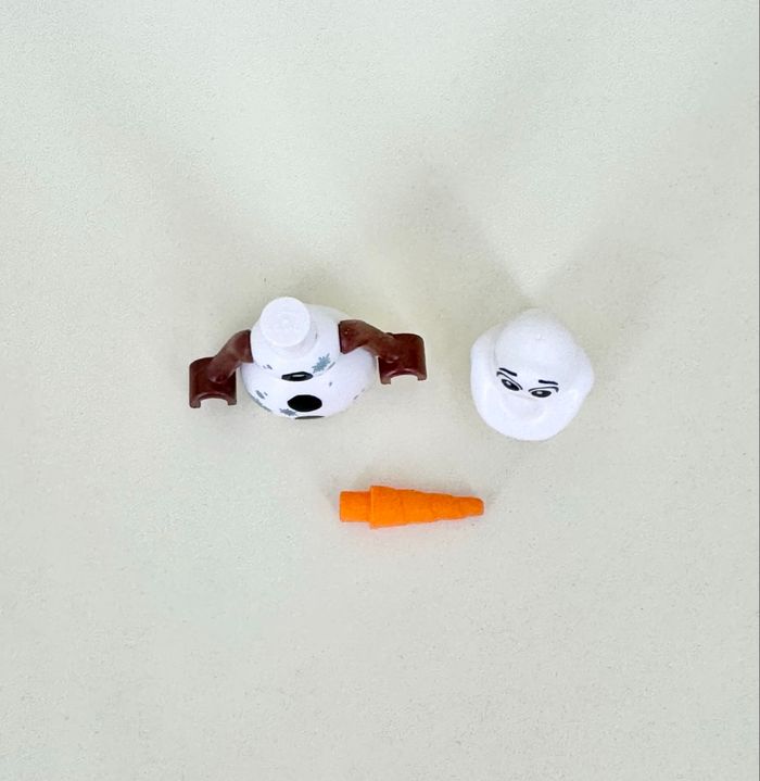 Lego Figurines Disney, La Reine des Neiges : Olaf, ❄️ bleu métallique - photo numéro 7