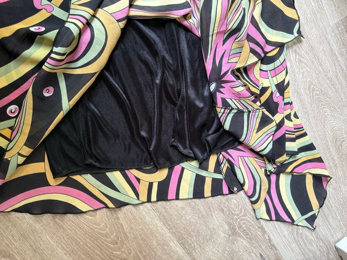 Robe mi longue asymétrique à volants vintage moulante - photo numéro 8