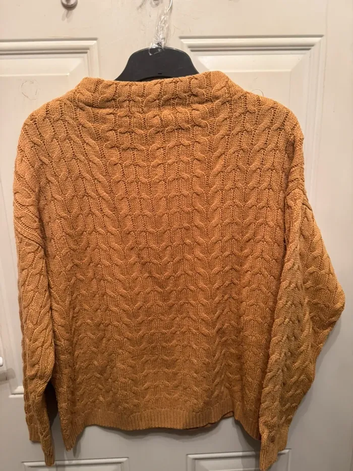 Pull Marque Mango taille M couleur moutarde - photo numéro 3