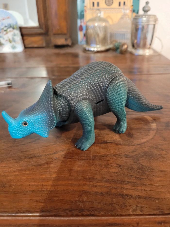 Vends 2 personnages et triceratops dino riders 80s - photo numéro 5