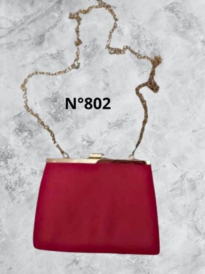 N°802 Pochette velours, chaine. Marypaz.