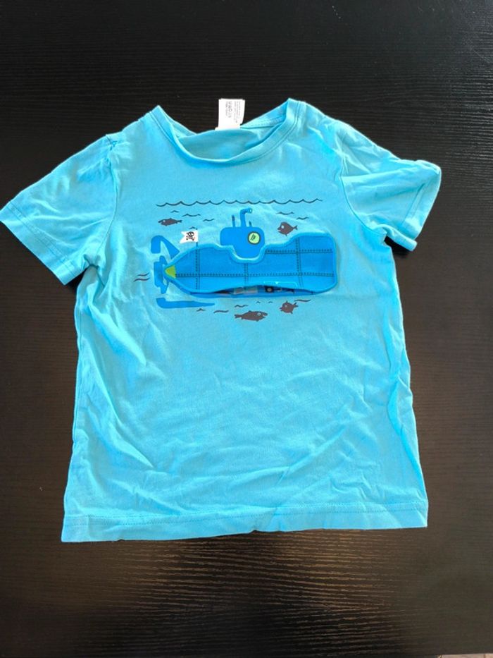 T-shirt bleu