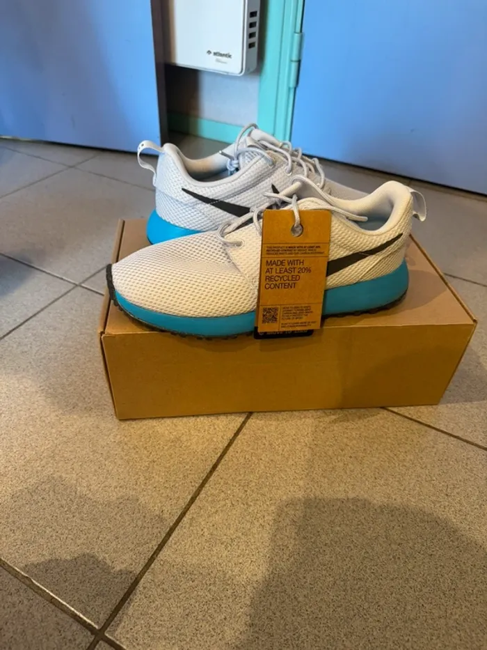 Nike neuf - photo numéro 3
