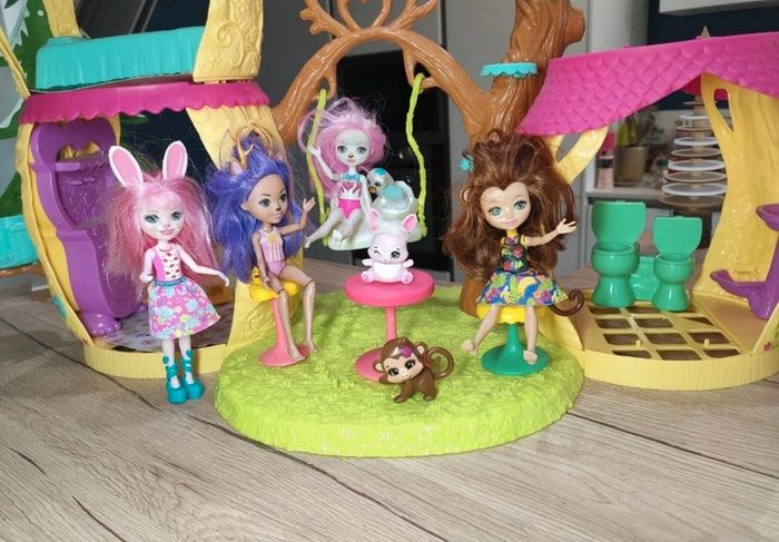 Maison et poupées enchantimals - photo numéro 3