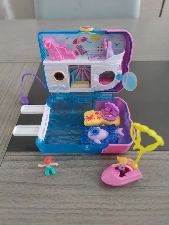 Polly pocket