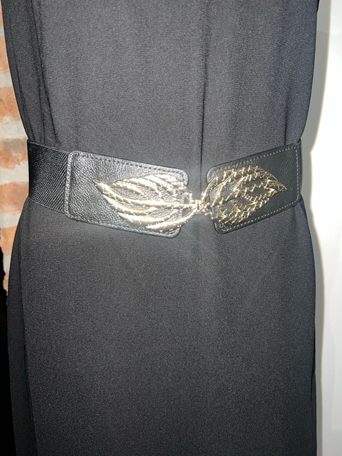 Robe taille 38 + ceinture rajouter sans marque - photo numéro 3