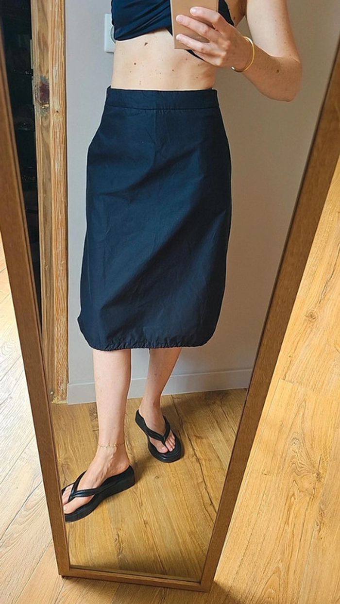 Jupe noire minimaliste Zara M - photo numéro 4