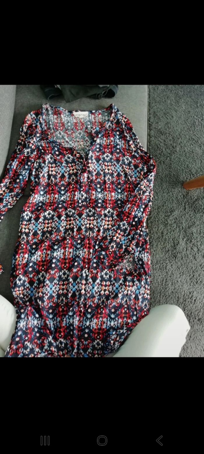 Tee shirt long ou robe courte M