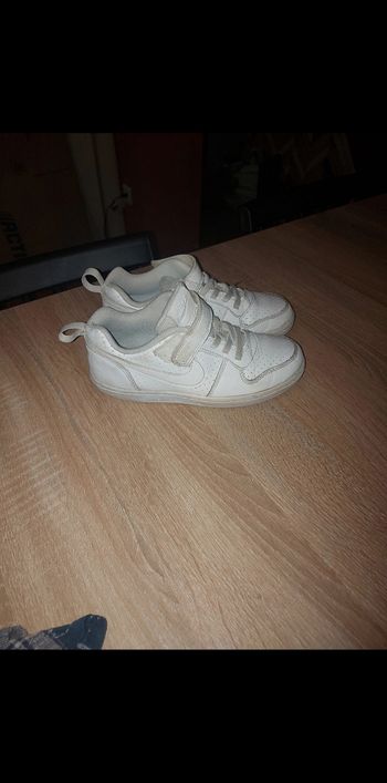 ​🤍 Baskets Nike Court Borough Low - Taille 30 🤍