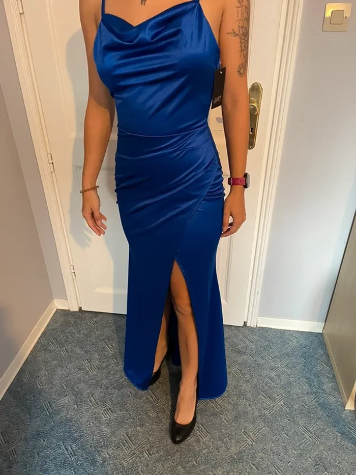 Robe de soirée - photo numéro 4