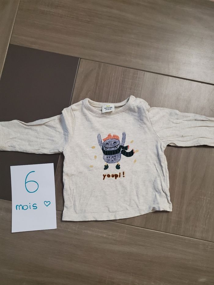 Haut leger Tape a l'Oeil