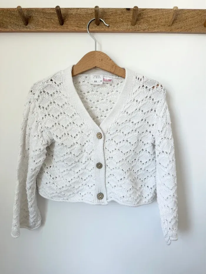 Gilet en maille ajouré Zara