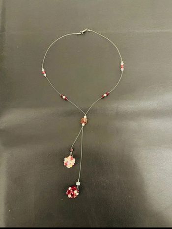 Collier ras du cou en perles rouges