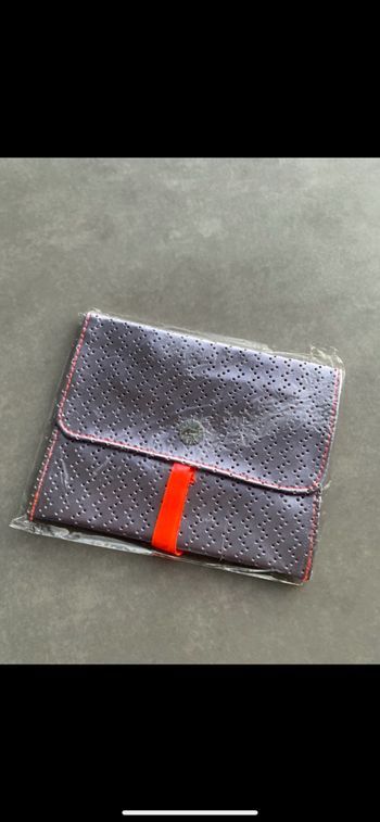 Pochette fille neuve