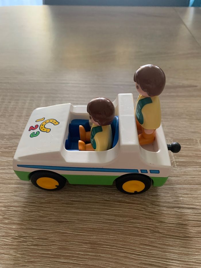 Voiture et 2 playmobil 1 2 3 - photo numéro 4