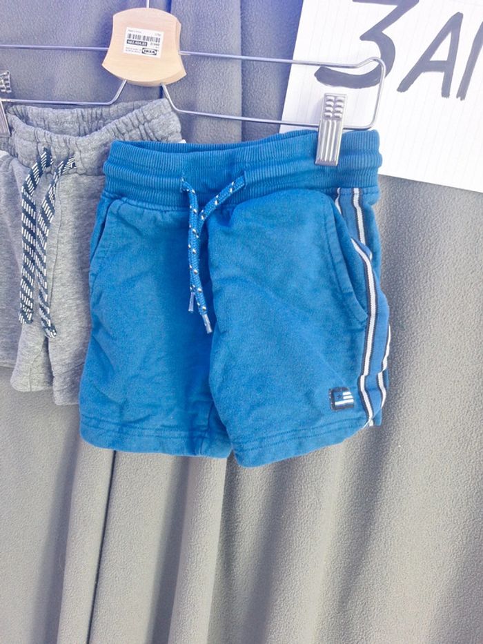 Lot 2 shorts Kiabi et Gémo 3 ans - photo numéro 2