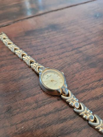 Vends montre action vintage femme