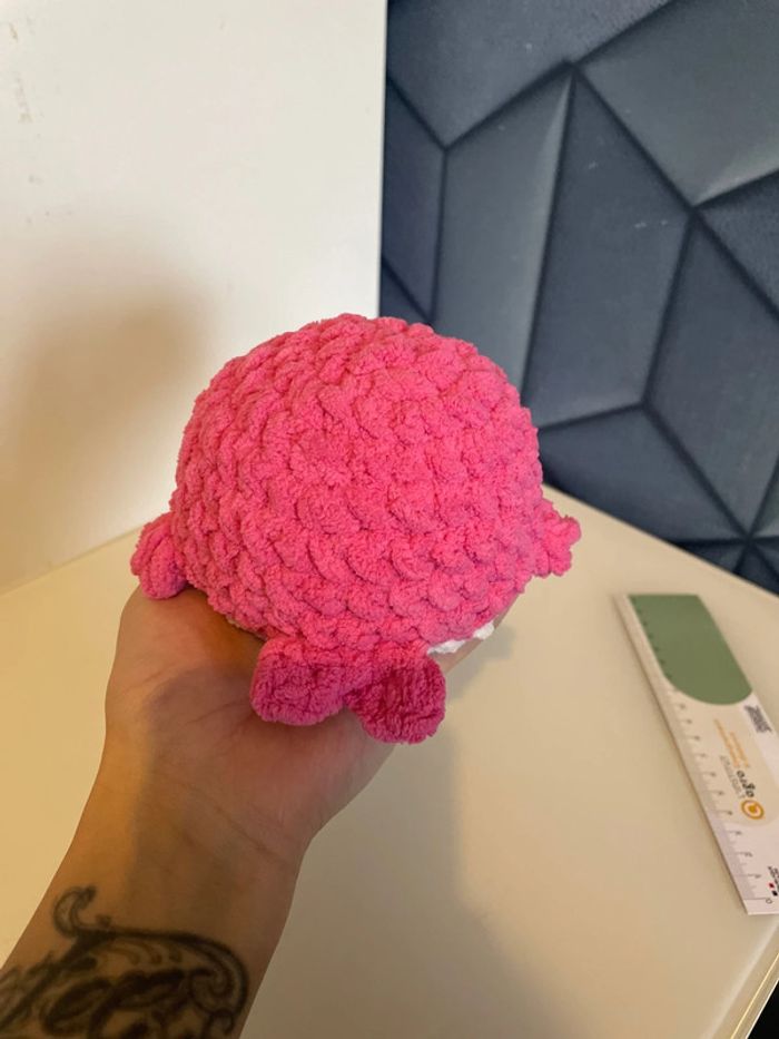 Baleine rose amigurumi - photo numéro 4
